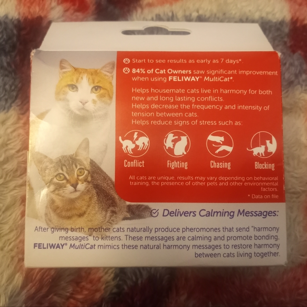 NWOT NIP Feliway MultiCat Calming Refill Pack - Picture 2 of 5